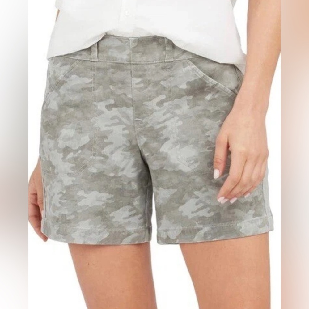 SPANX Stretch Twill Short Women’s Size L Stone Wash Camo 5” Inseam Beach Summer - Picture 2 of 13